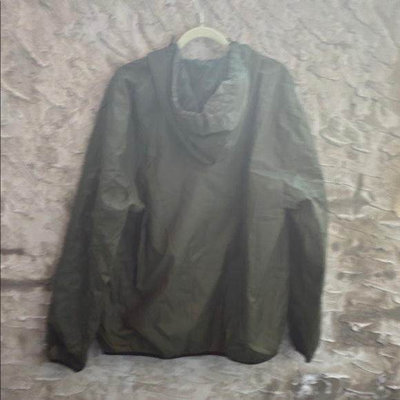 Guess Men’s Forest Green Windbreaker With Hood Jacket Never Worn Size XXL - Picture 2 of 8
